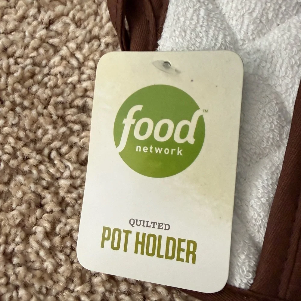 NWT Food Network | Quilted Brown and White Pot Holder | 100% Cotton